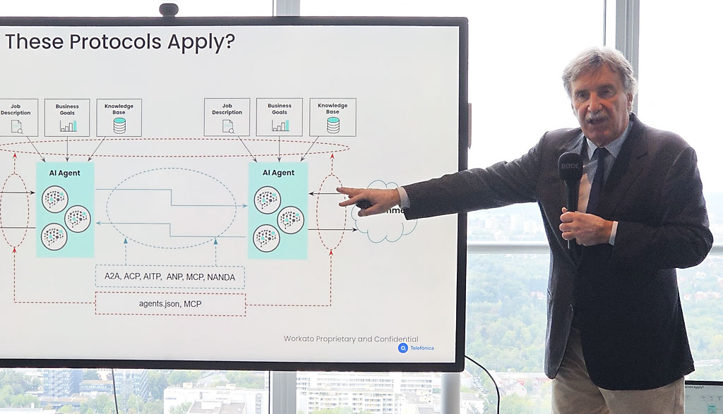 Massimo Pezzini von Workato erläutert beim o2 Business Event im o2 Tower München, wie AI Agents in Unternehmenssystemen orchestriert und sicher integriert werden können.